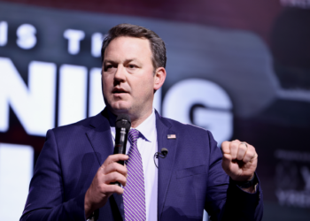 Kemp Stuns GOP With Late Burt Jones Endorsement In Georgia Governor Race