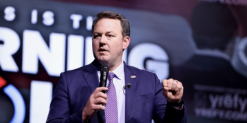 Kemp Stuns GOP With Late Burt Jones Endorsement In Georgia Governor Race