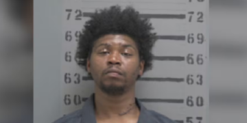 Wrong-Way Turn Allegedly Sparks $2 Armed Robbery In Albany